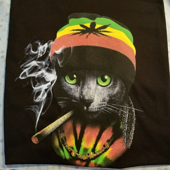 Brand New "Rasta Cat" Tee. Beautiful print - Picture 2 of 8